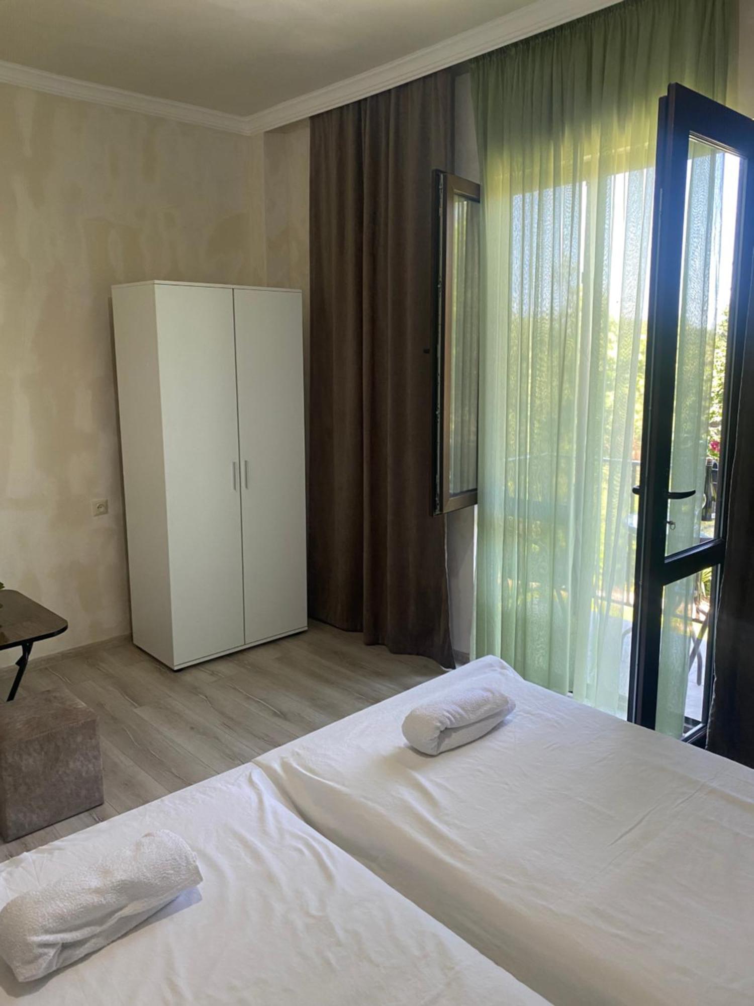Family Hotel Our House Ts'ikhisdziri Ngoại thất bức ảnh
