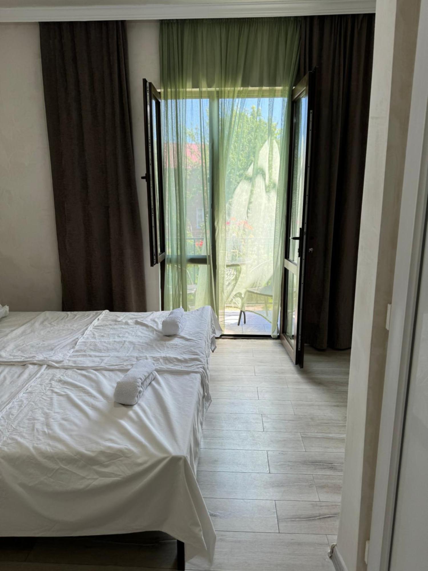 Family Hotel Our House Ts'ikhisdziri Ngoại thất bức ảnh
