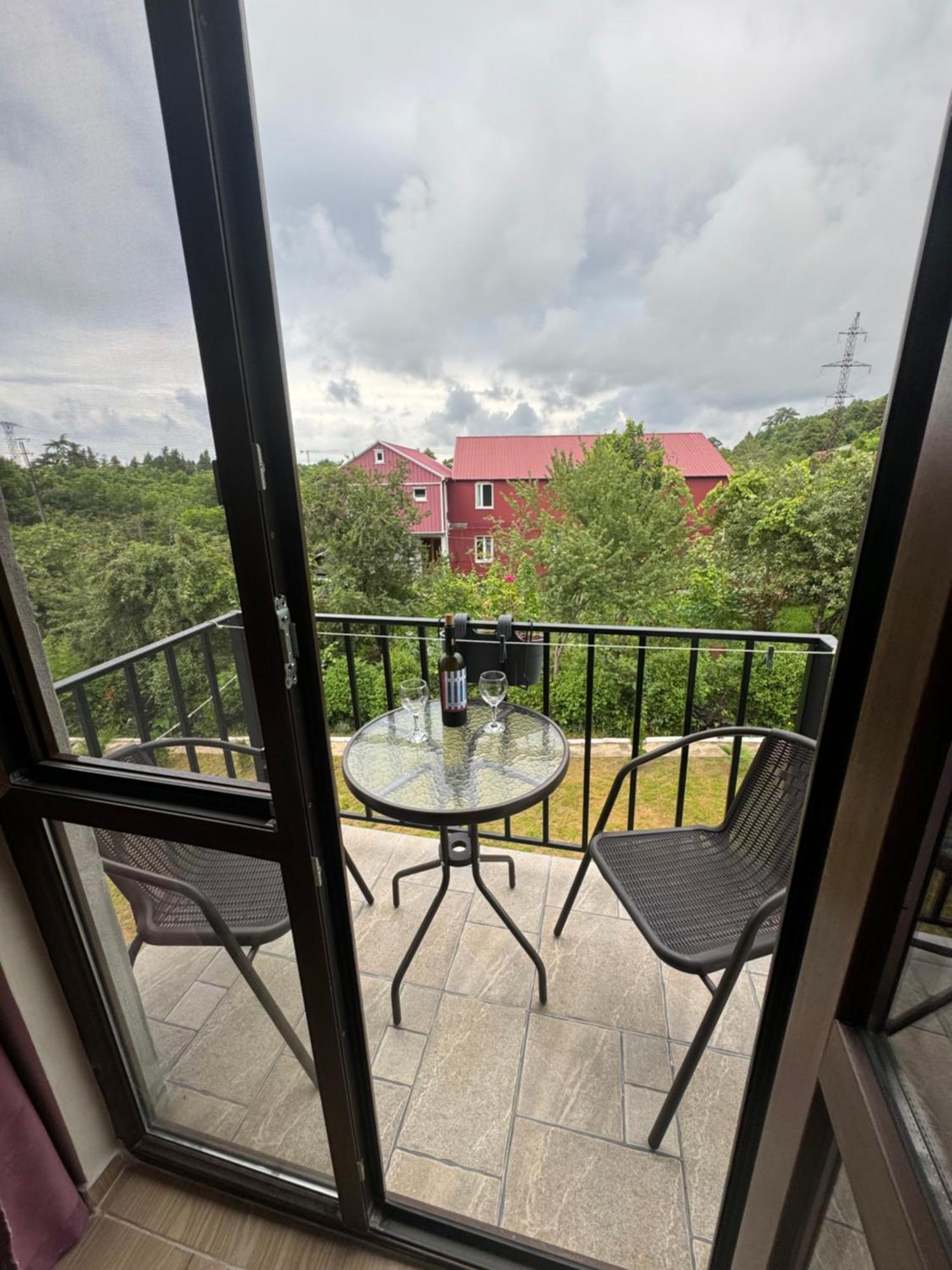 Family Hotel Our House Ts'ikhisdziri Ngoại thất bức ảnh